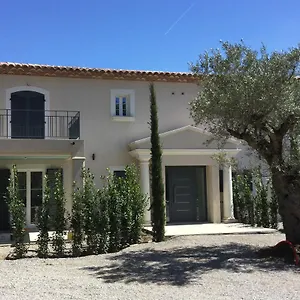 Windward Aparthotel