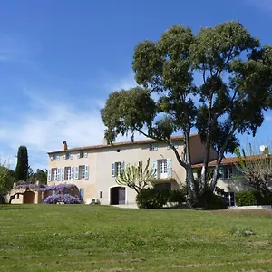 Les Sellettes Apartment